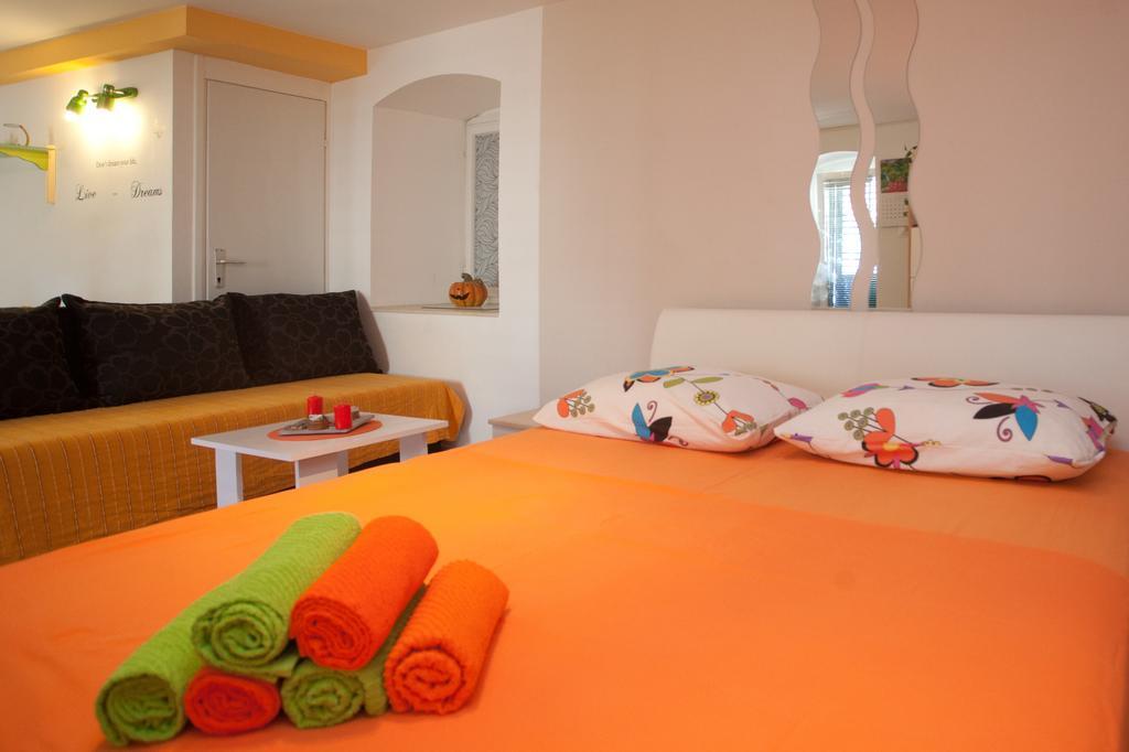 Paradise Apartment With Big Sunny Terrace In The Old Town, Few Meters From The Sea & Riva Promenade Split Værelse billede