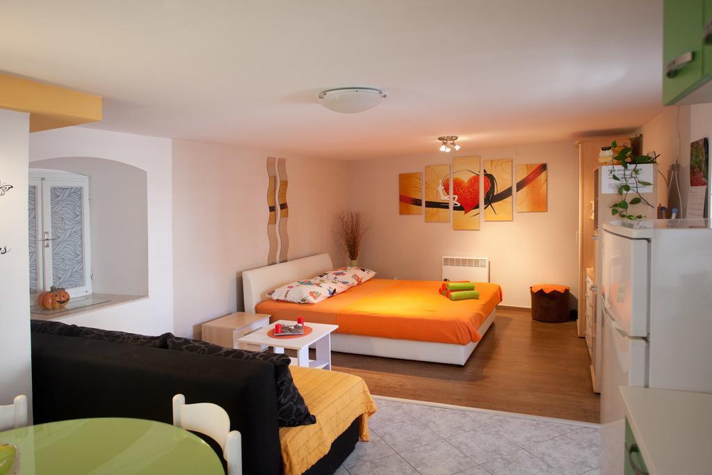 Paradise Apartment With Big Sunny Terrace In The Old Town, Few Meters From The Sea & Riva Promenade Split Værelse billede